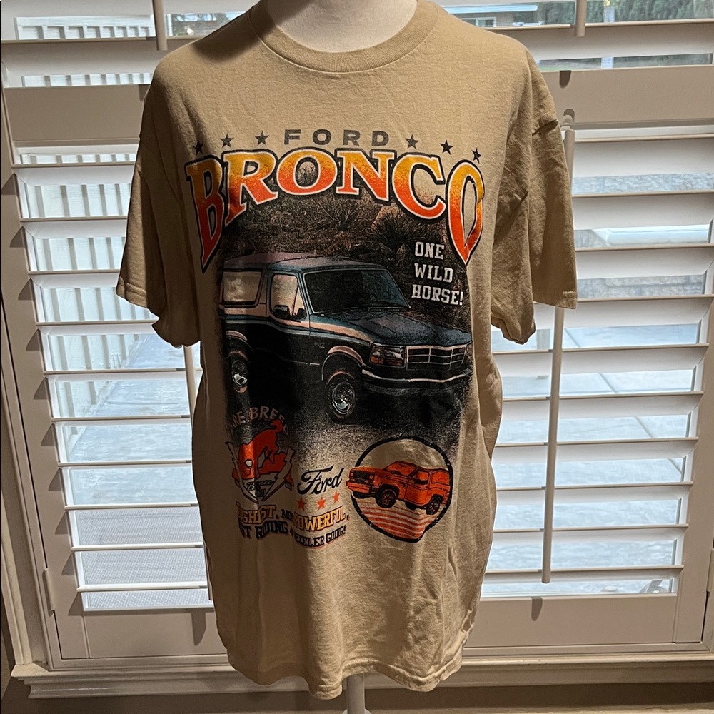 Ford Bronco Beige Graphic Tee